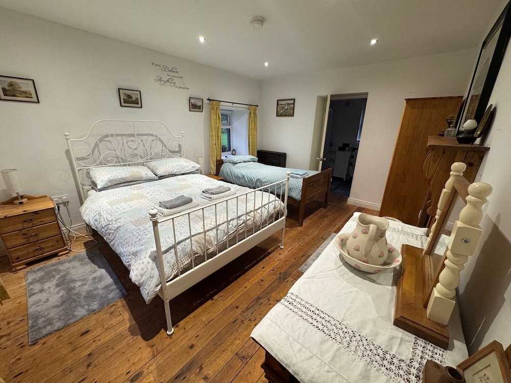 The Old Post Office Lodge and Retreat