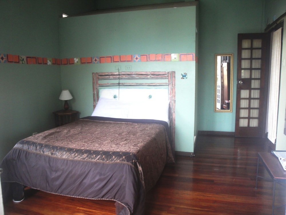 Photo 9