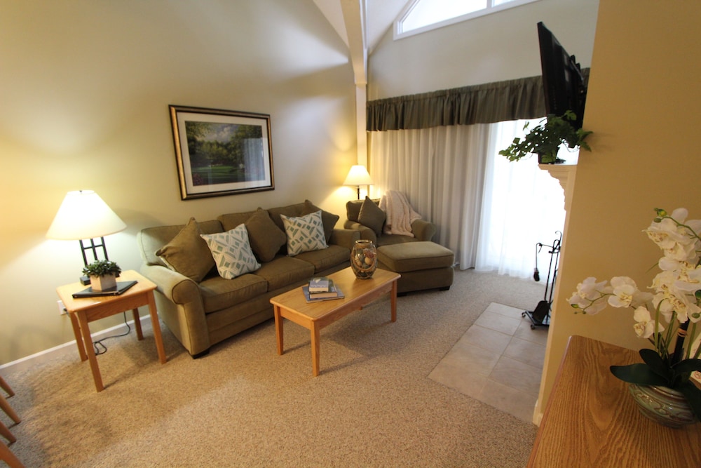 Tanglwood Resort