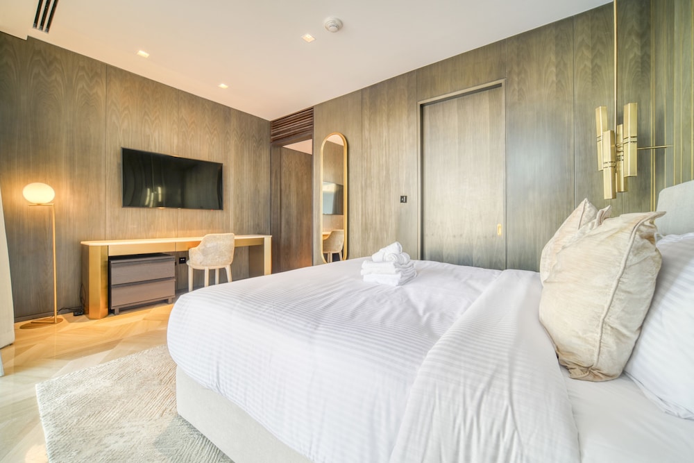 Five Palm Jumeirah Residences -Mint Stay