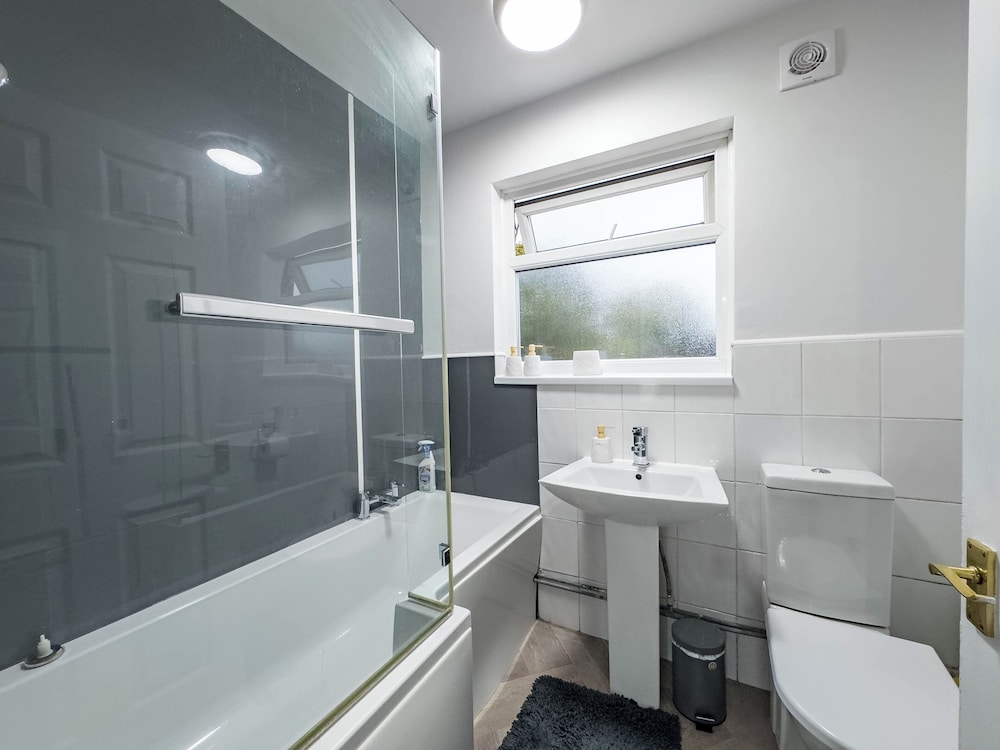 Southend Retreat King Suite