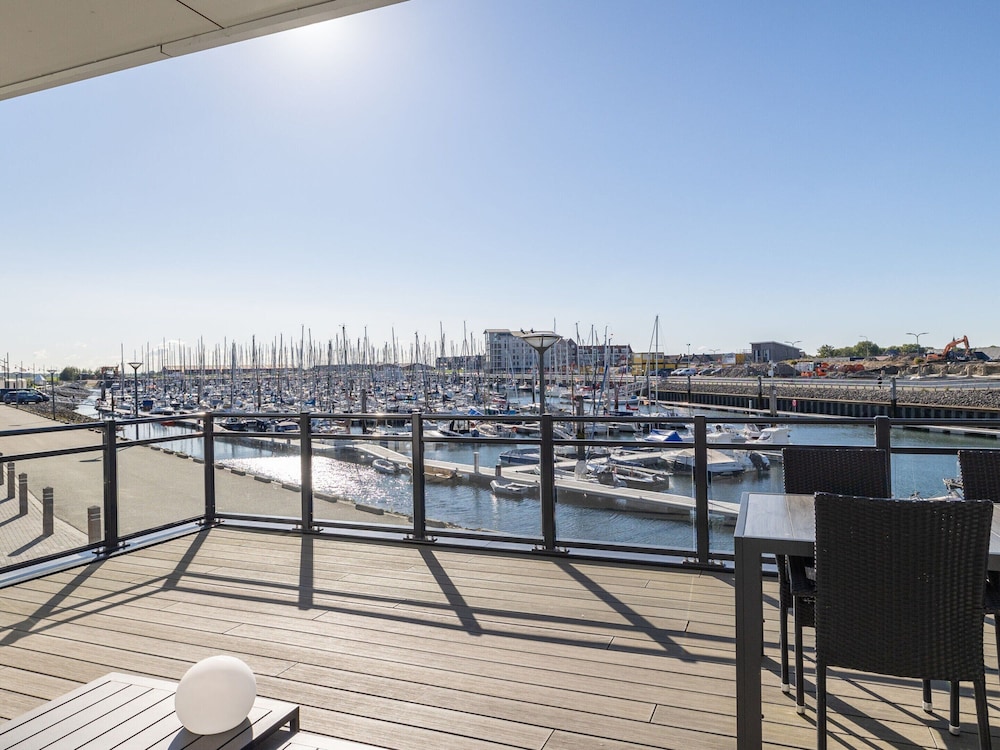 Apartment in Sint-annaland Near Marina
