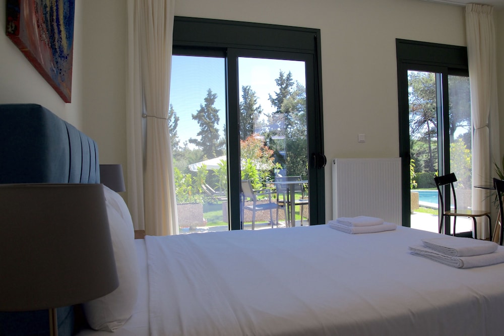 Angelbay Bungalows