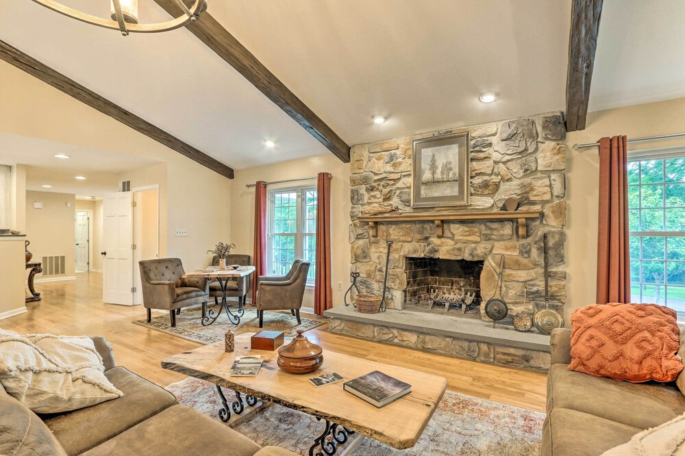Charles Town Home w/ Private Pool Hot Tub - Property Image 39