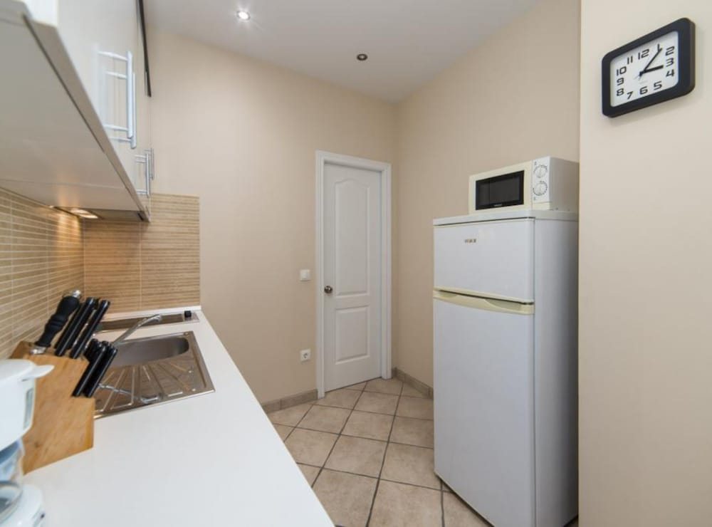 Apartments Nmn Drvenik