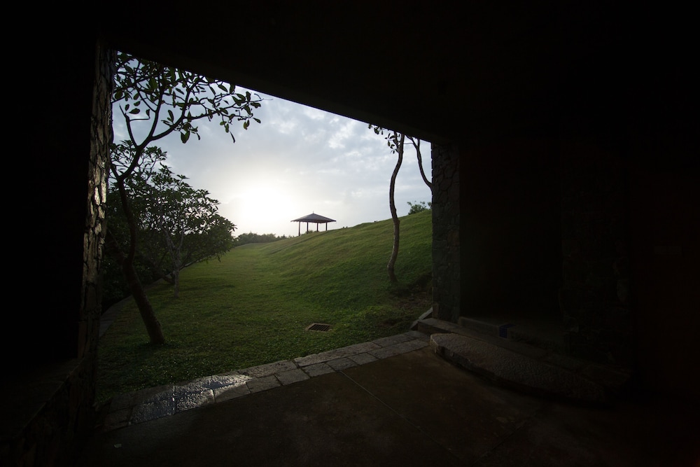 Mirissa Hills Resort