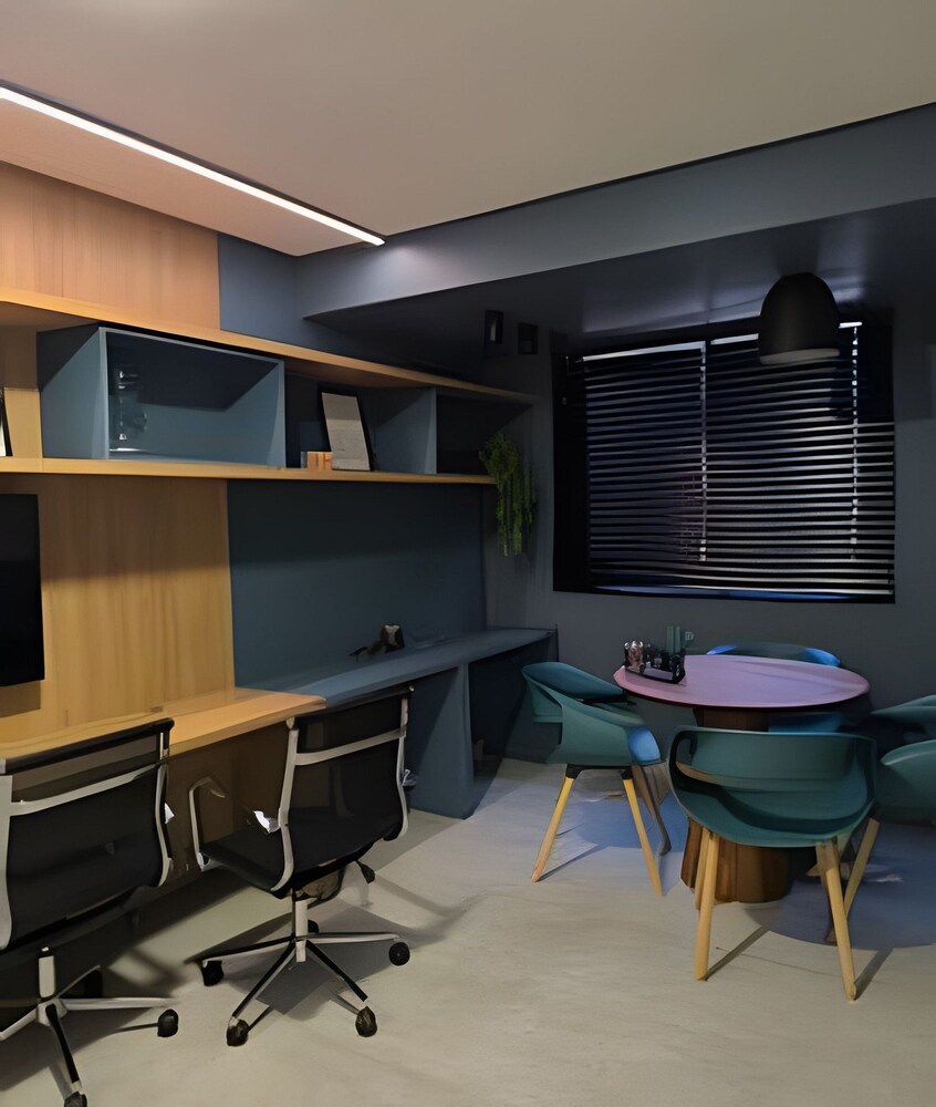 Studio Design 3 - Lions