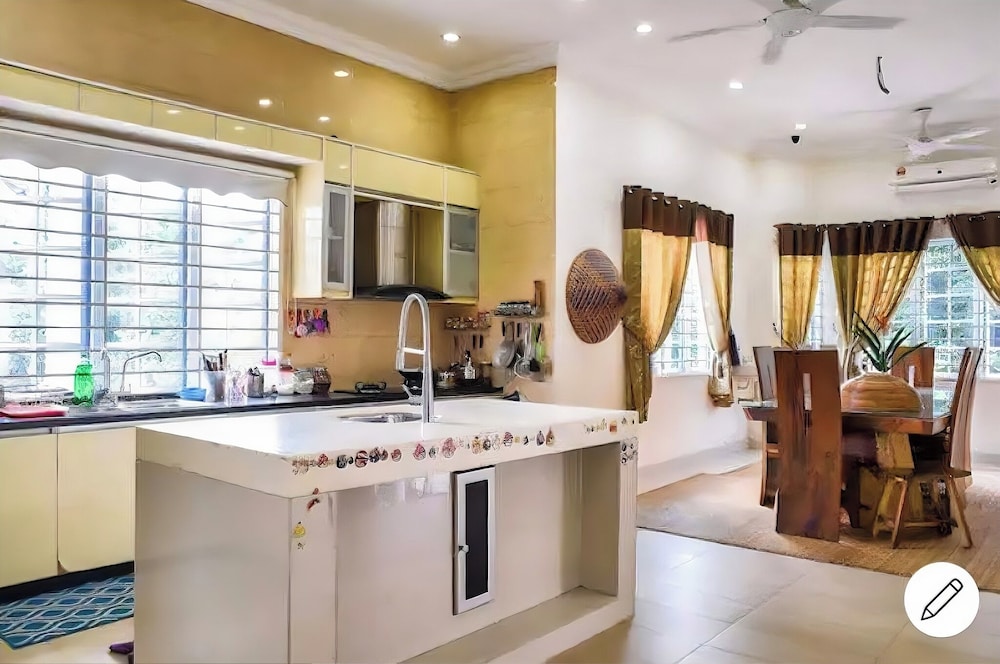 Villa Solihin