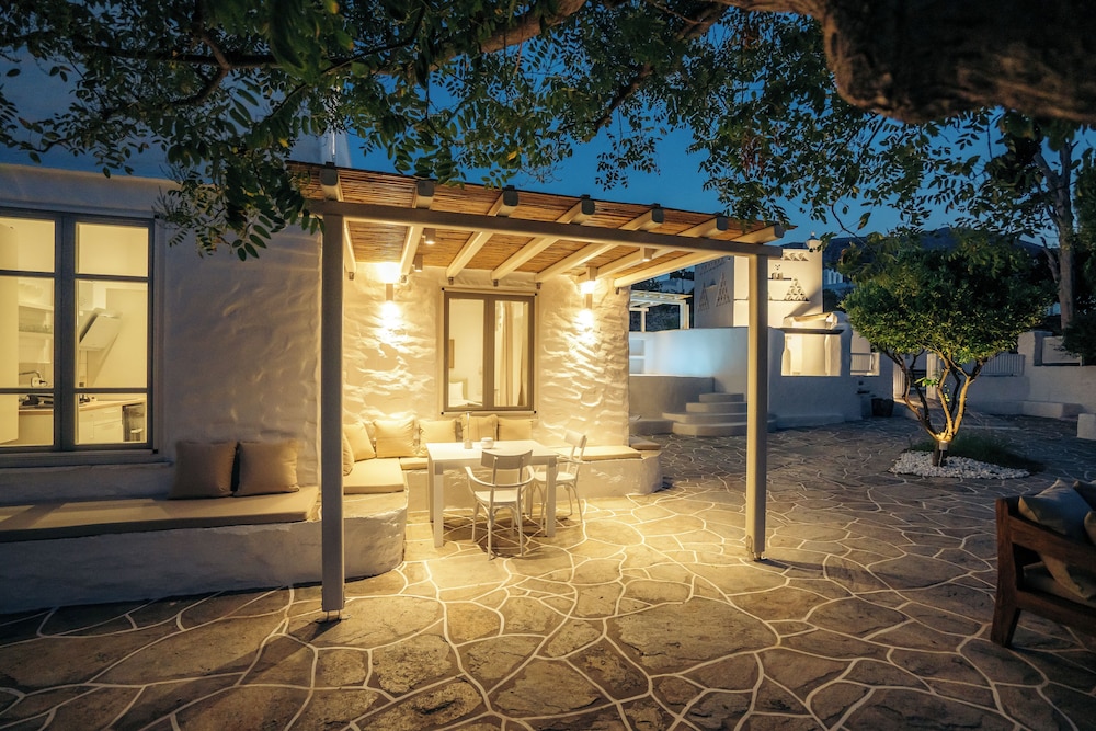 Rabagas Suites