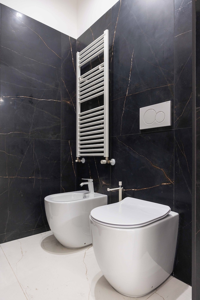 Excelsior Station Suite