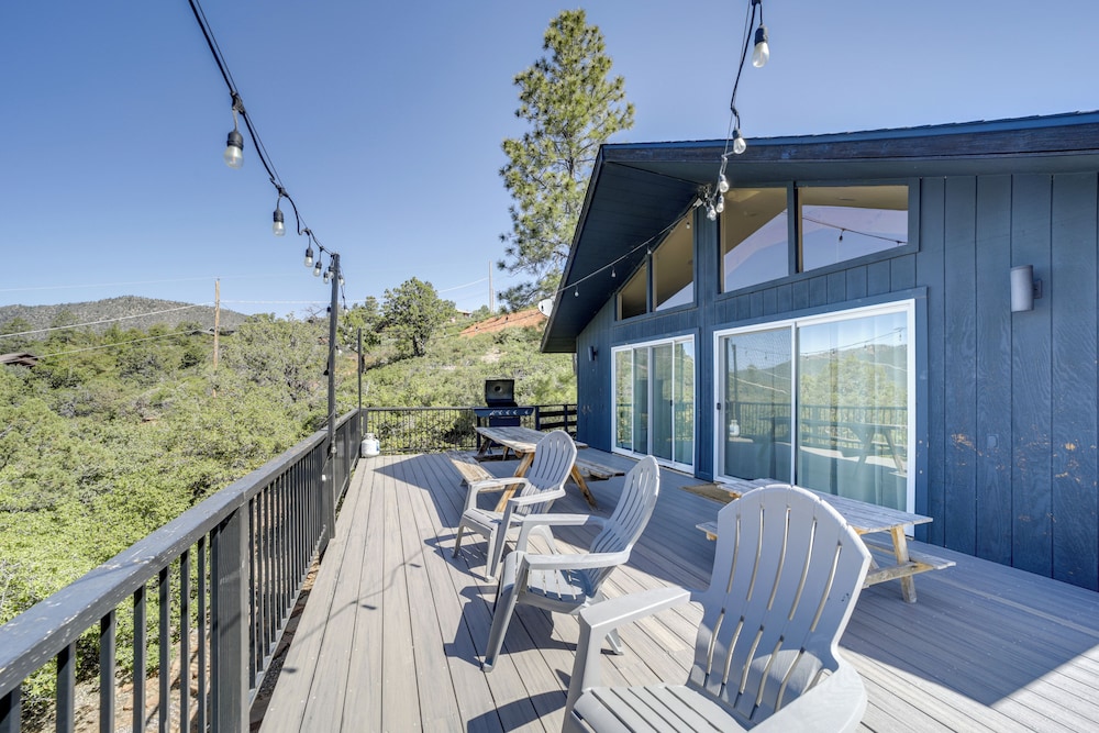 Payson Vacations - Pine Cabin w/ Large Deck  Scenic Mountain Views! - Property Image 1
