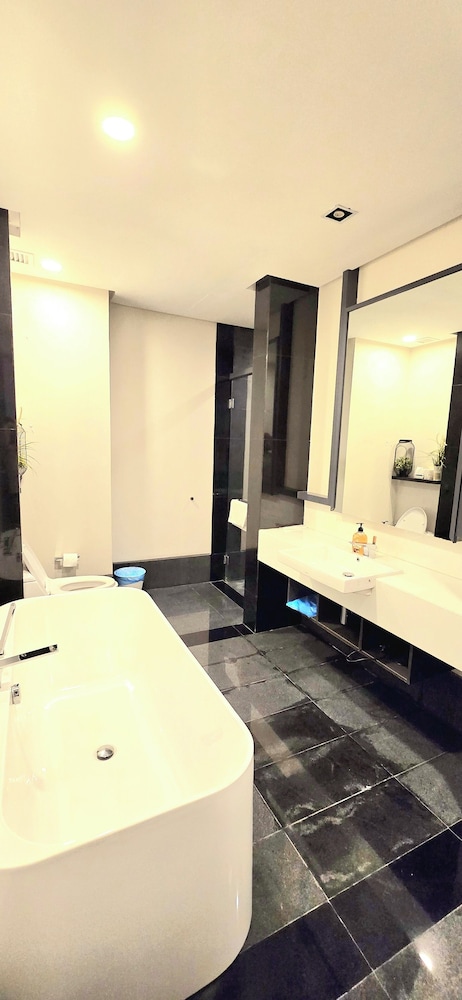 The Mews KLCC By Service Apartment