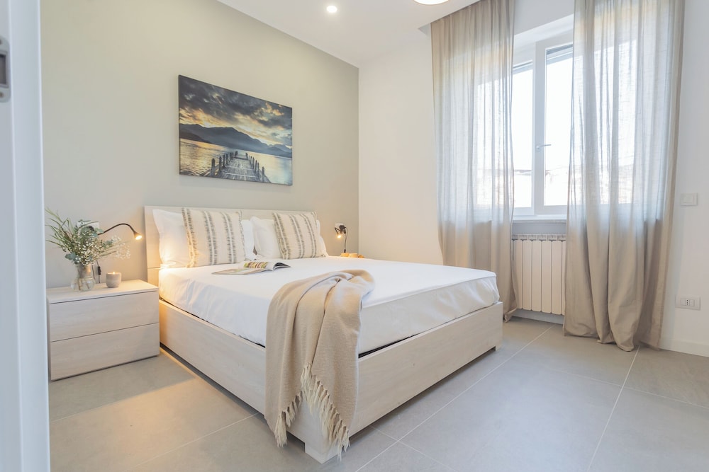 Isola Felice Grandate by Rent all Como