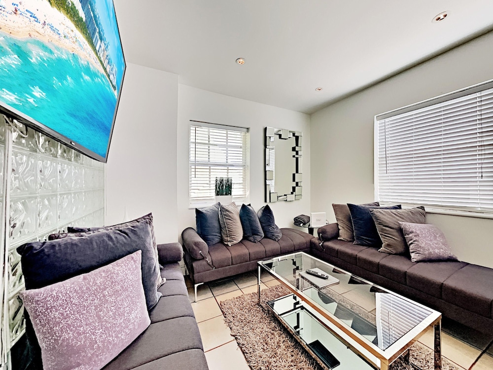 Beachfront 4 Room Ocean Drive Deluxe Suite view 2