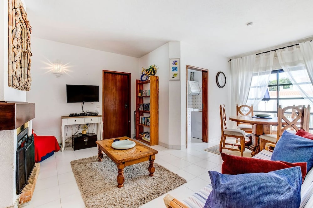 135 Monte Dourado Two Bed Apartment With Communa