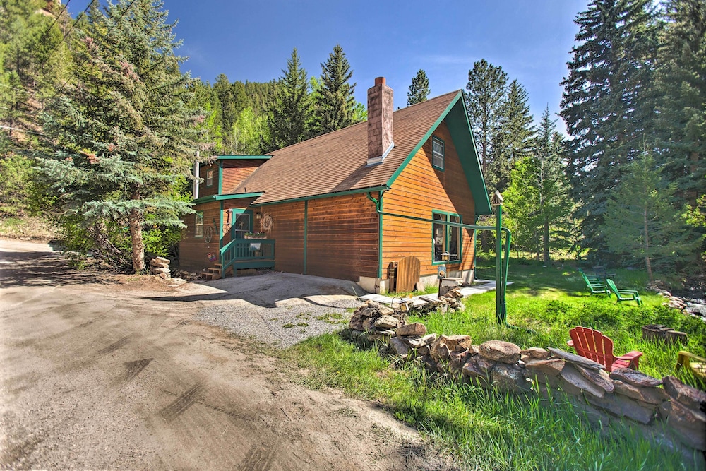 Chicago Creek B & B: 1 Mi to Mt Blue Sky!