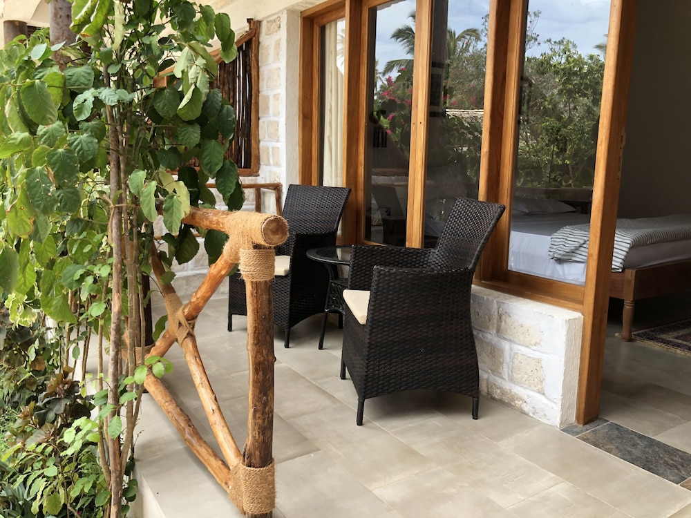 Tamani Villas Annex