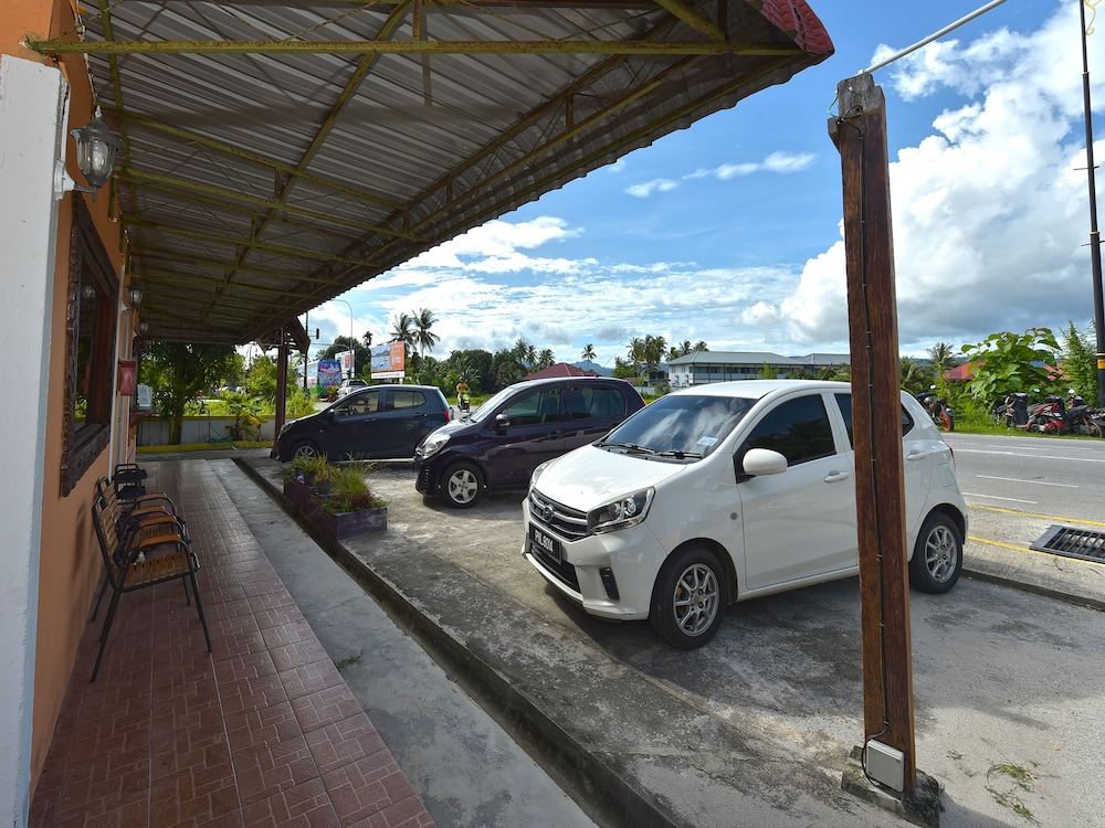 Hotel O Awan Biru Motel photo 2