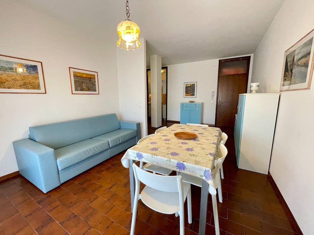 Spacious Apartment for six Guests