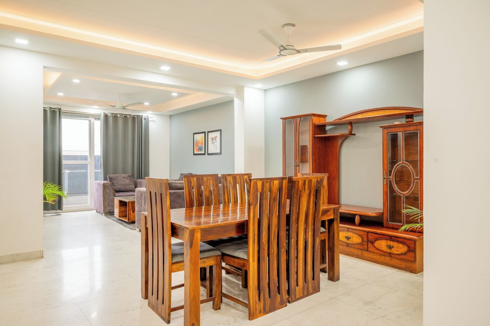 Housr 3 BHK Apartment Sector 45 Gurgaon