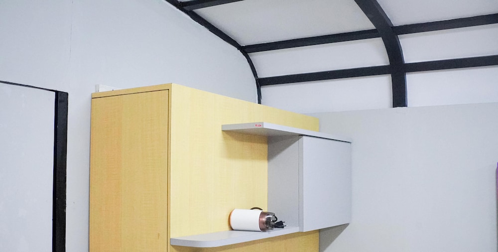 The Lakebox Menjer by Travelink