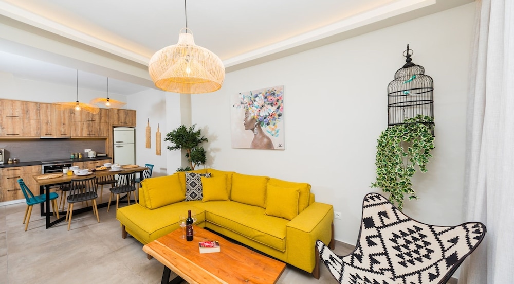 Ekaterini Luxury House