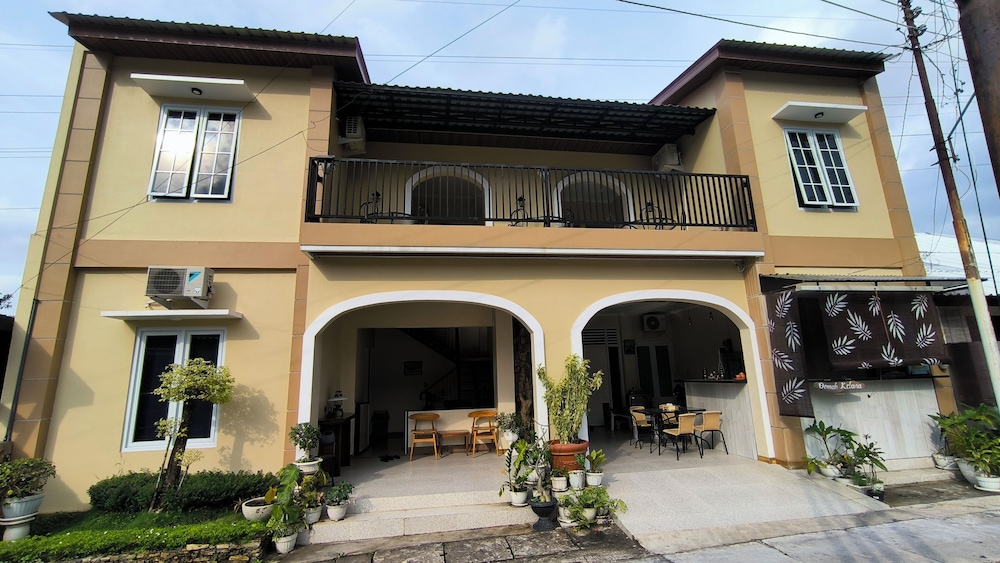 Pomah Guesthouse