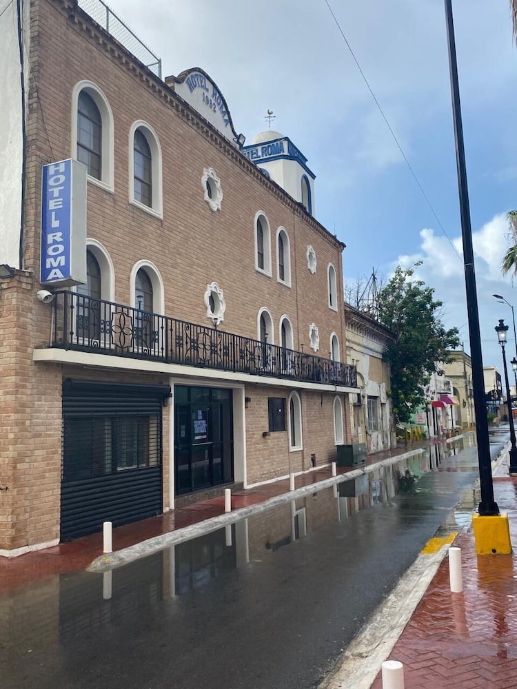 Hotel Roma - Property Image 2