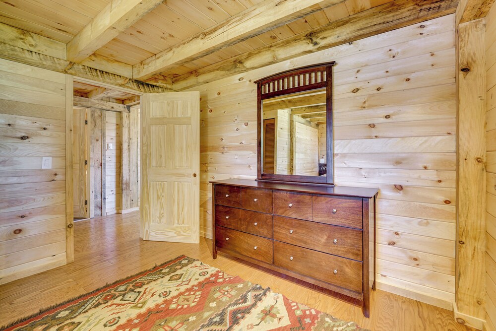 Annabessacook Lake Retreat w/ Deck: Pets Welcome!