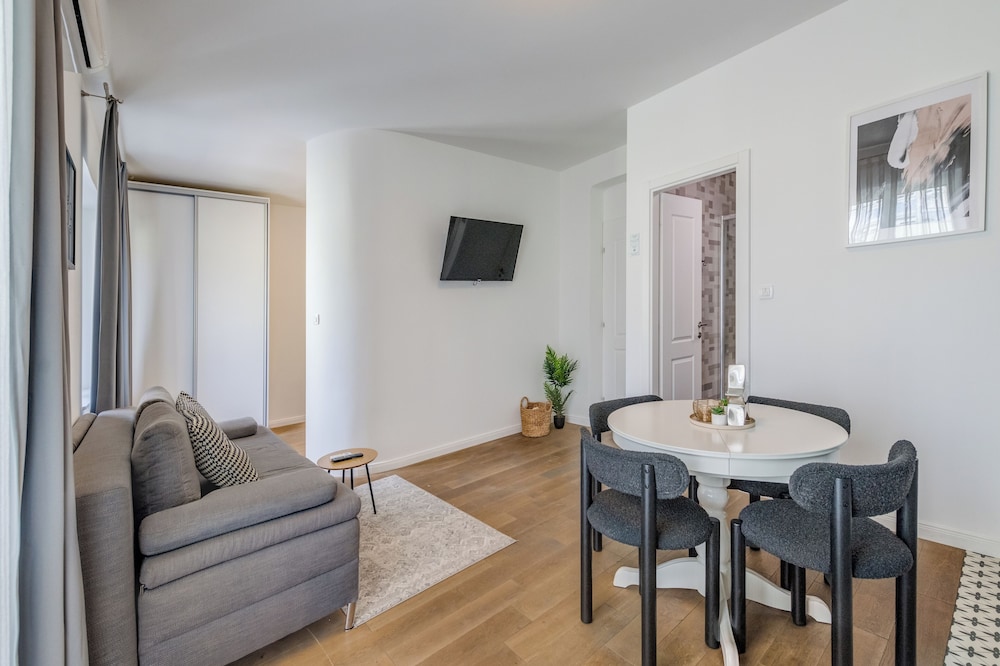 Finn Luxury Rooms