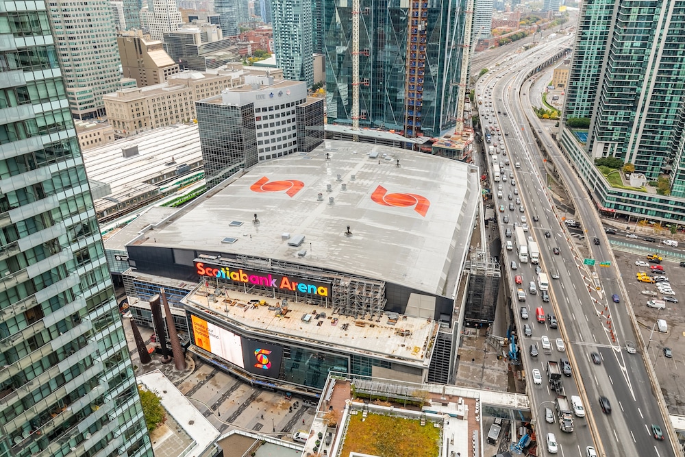 Gorgeous Condos in Maple Leaf Square