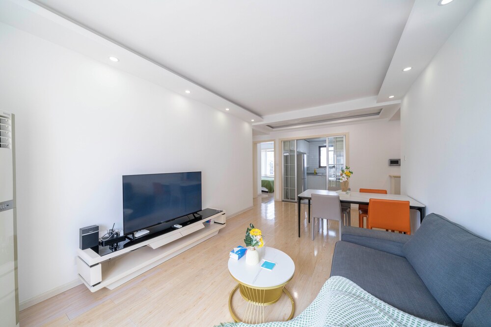 Tyms Modern 2BR APT Xujiahui Dacheng