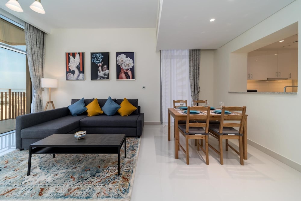 1BR Apt Brand New Spectacular Views Downtown