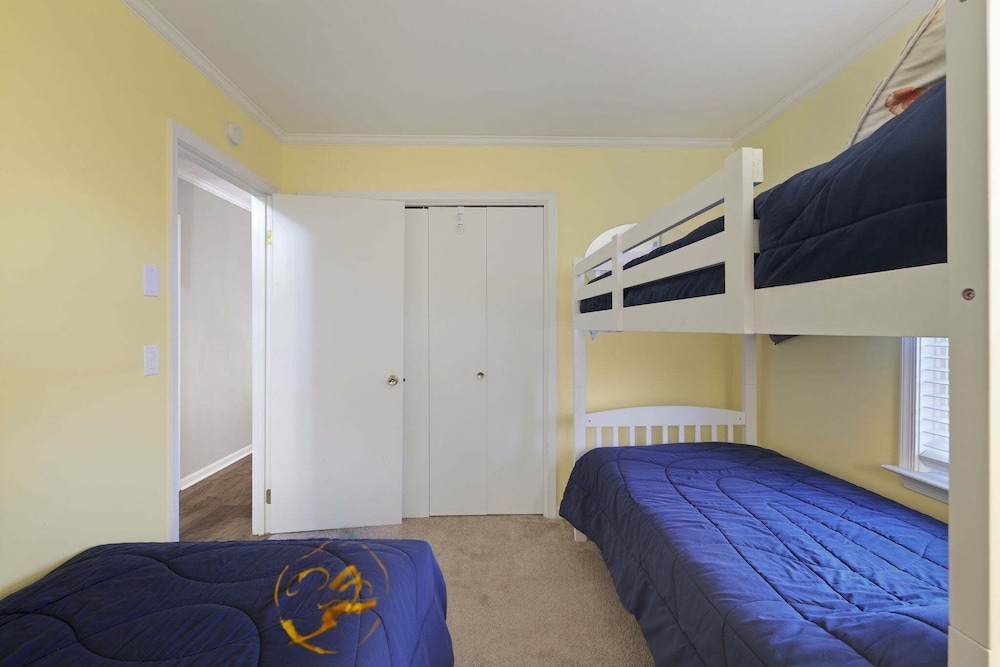 Minutes To Rehoboth Beach And Lewes Beach 3br Home 3 Bedroom Home