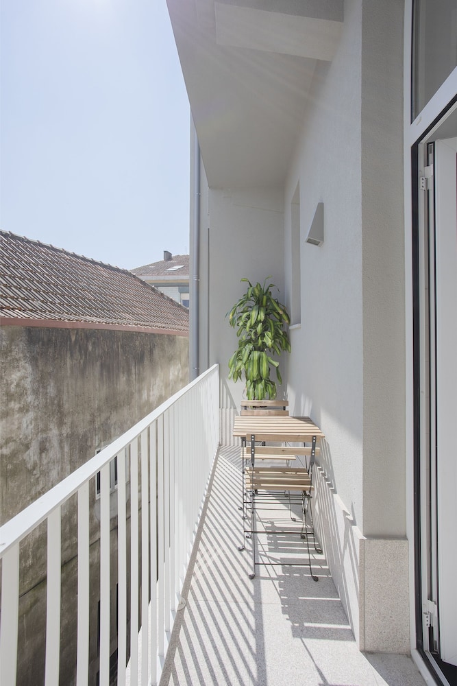 Liiiving - Art Design Apartment II