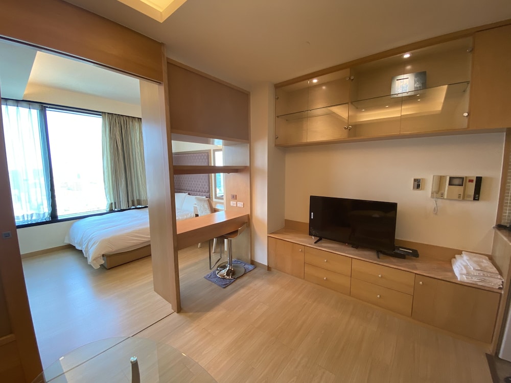 85 Veil view 2