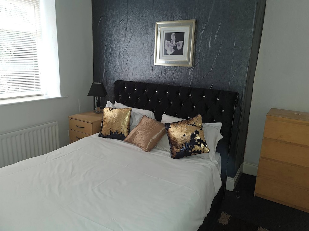 Stags Hens Contractors Longstay