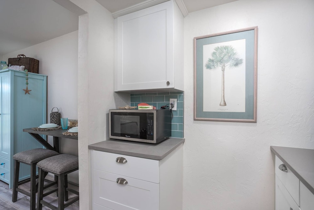 Pelican Gardens Studio 3 on Lido Key - Property Image 33