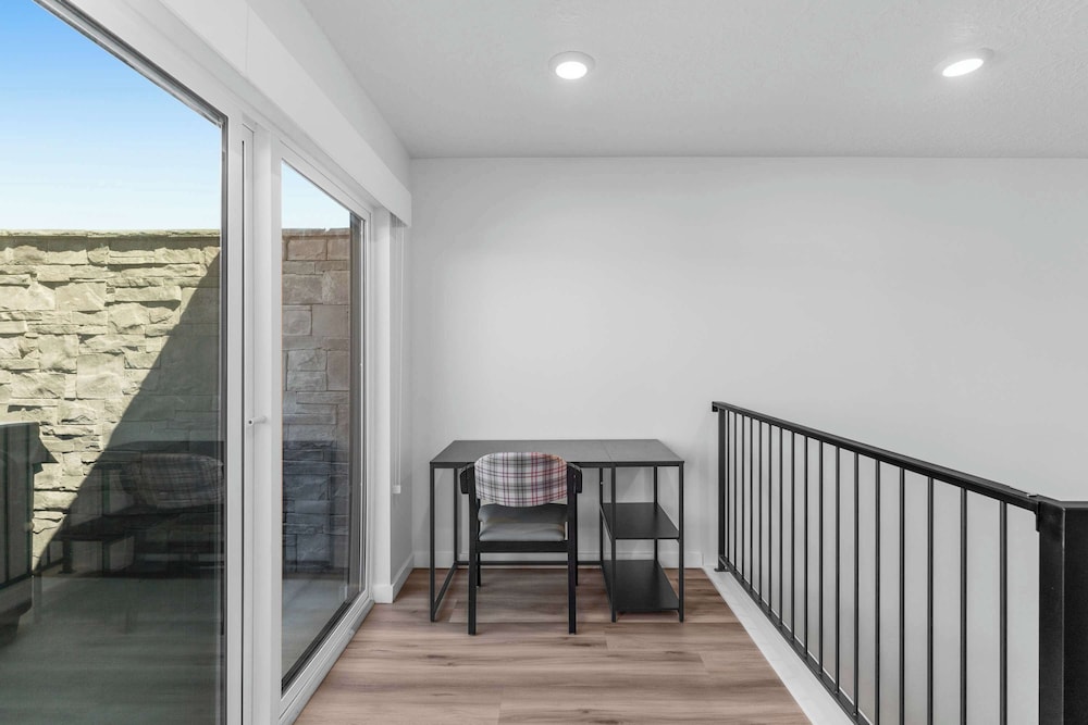 Sunset Ridge - Private Hot Tub Resort Amenities