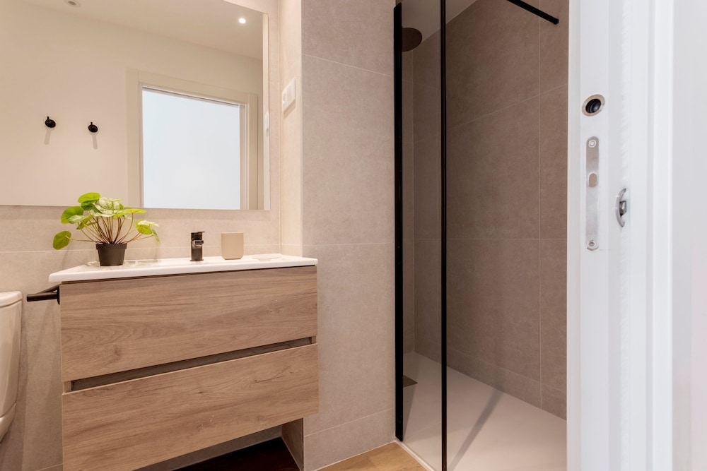 Bright 2BD Apartment in Madrid Zabaleta IV
