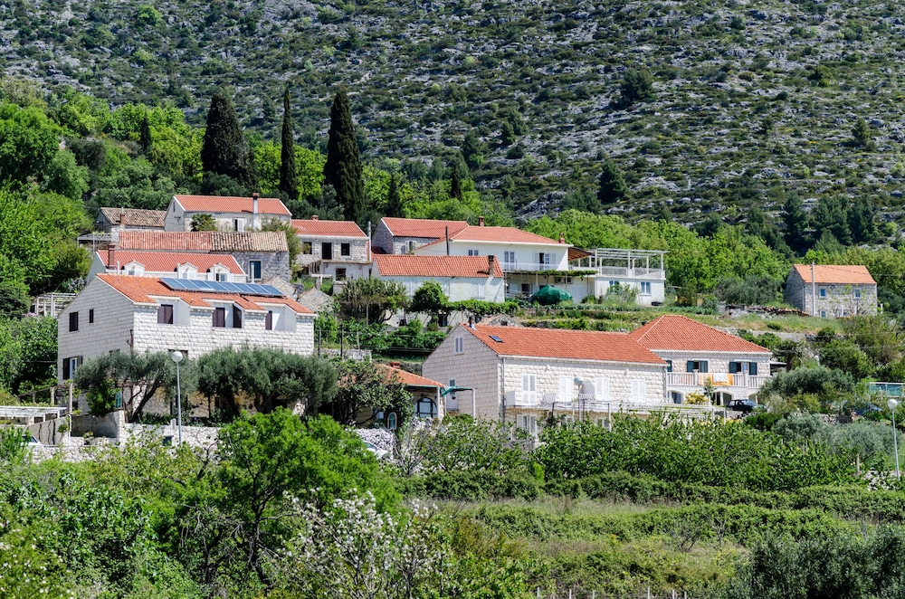 Guesthouse Moretić