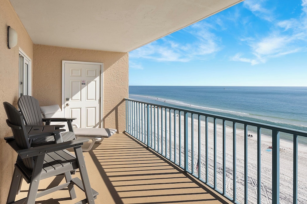 Surfside Shores by Southern Vacation Rentals