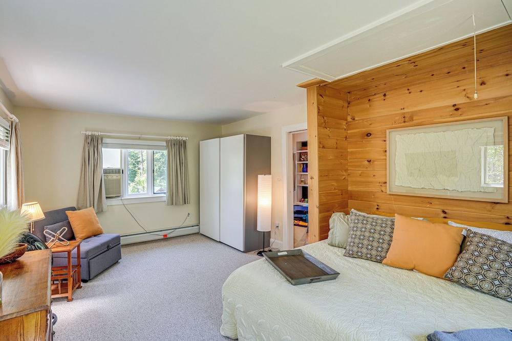 Family-friendly Richmond Cottage w/ Private Yard