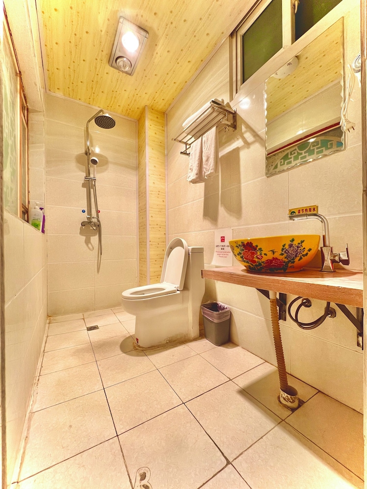 ShangriLa chudengshuo homestay