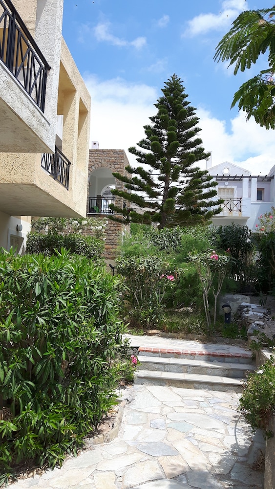 Dionysos Authentic Resort & Village