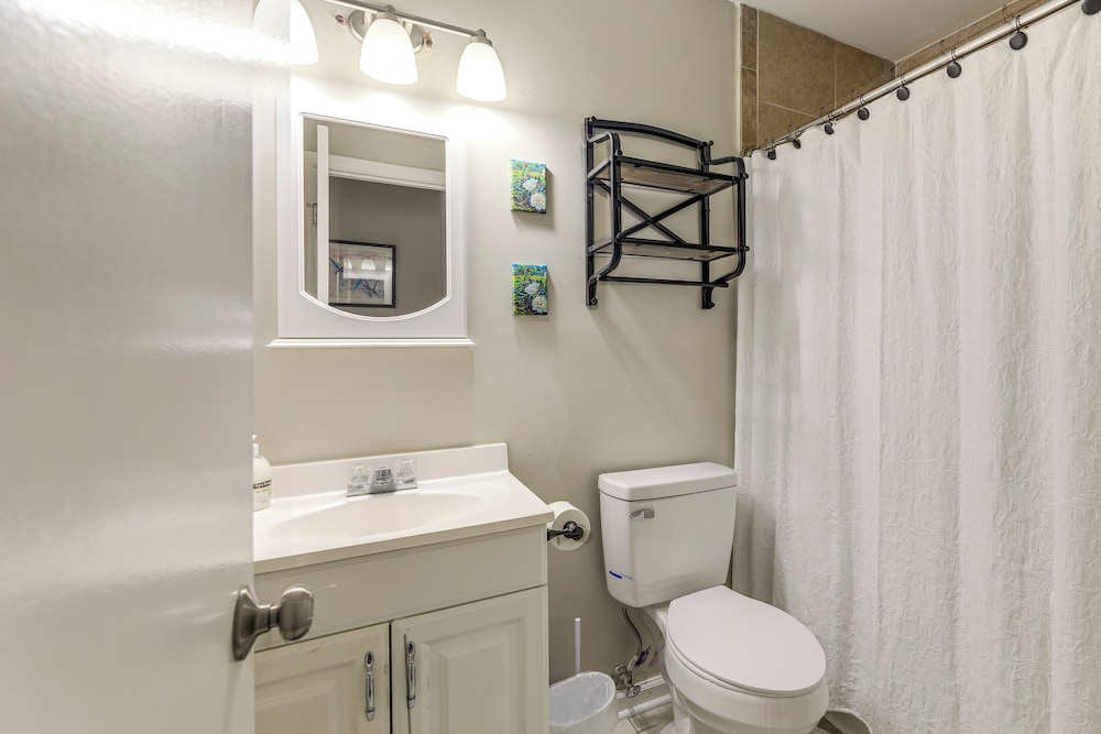 Jacksonville Home By Camp Lejeune, Beaches & More!
