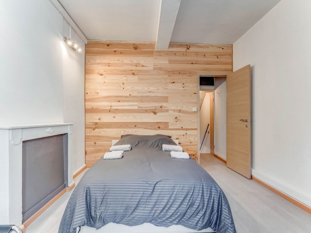 Cosy Holiday Home in Hastiere With a Terrace