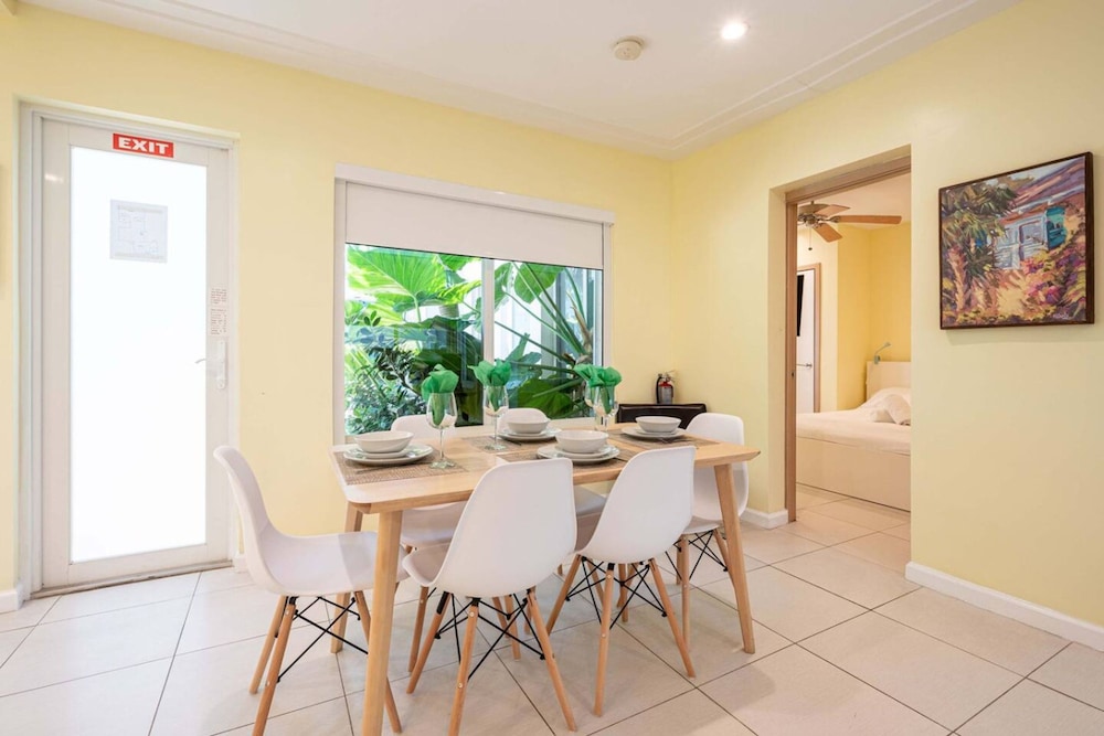 Casa Del Mar Beach Apartment Suite 1
