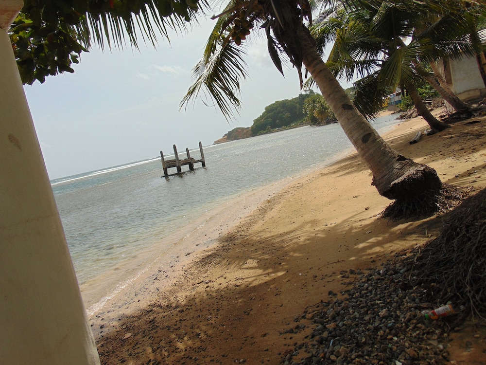 Calibishie Sandbar