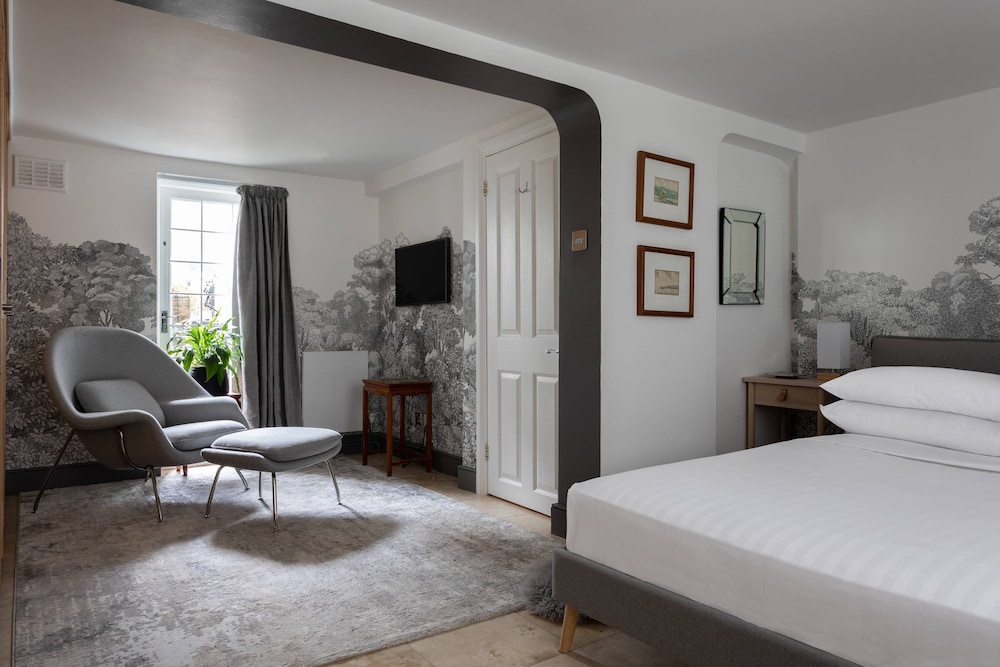 Molyneux Street II by Onefinestay